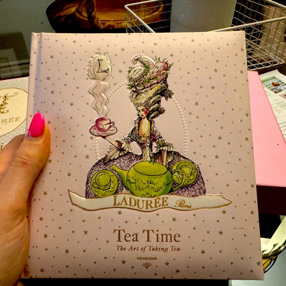 Laduree. Ladies Paris Tea time- the art of taking tea book